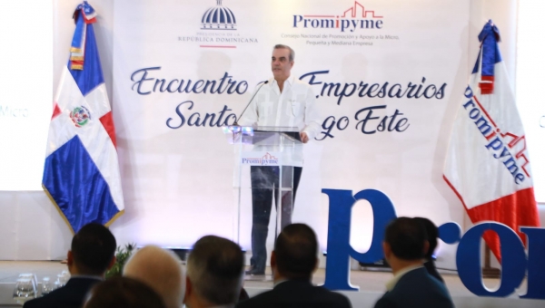 Presidente Luis Abinader pide a Porfirio Peralta encabezar comisión empresarial elabore Plan de Desarrollo MSDE. Promipyme ha otorgado en SDE RD$2,300 millones en préstamos